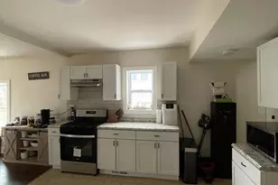 321 Washington St, Rockford, IL 61104 - Photo 8