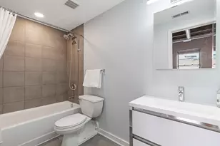 3150 N Sheffield Ave, Chicago, IL 60657 - Photo 16