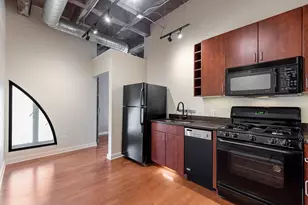 3150 N Sheffield Ave, Chicago, IL 60657 - Photo 4