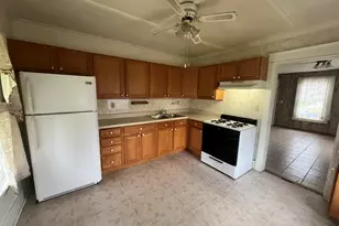 610 W Central Blvd, Kewanee, IL 61443 - Photo 12