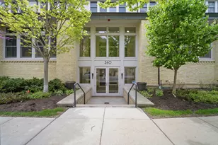 260 Whistler Rd, Highland Park, IL 60035 - Photo 1