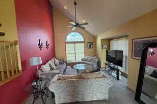 30636 Pebble Beach Cir, Genoa, IL 60135 - Photo 8