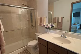 1910 Grove Ave, Schaumburg, IL 60193 - Photo 12