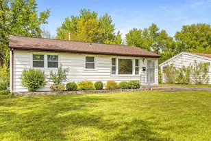 128 Wilson Ave, Machesney Park, IL 61115 - Photo 1