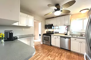 1669 Cape Breton Ct, Hoffman Estates, IL 60192 - Photo 6