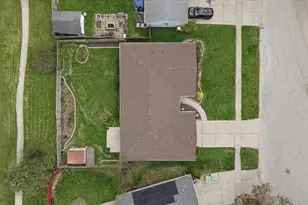 25 Devonshire Cir, Elgin, IL 60123 - Photo 30