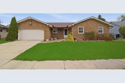 25 Devonshire Circle, Elgin, IL 60123 - Photo 1