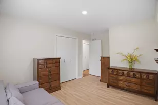 25 Devonshire Cir, Elgin, IL 60123 - Photo 16
