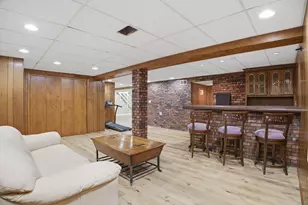 25 Devonshire Cir, Elgin, IL 60123 - Photo 20