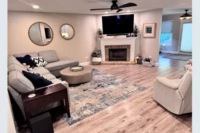 1000 Butterfield Circle E, Shorewood, IL 60404 - Photo 12
