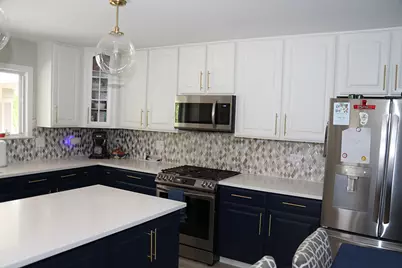 1000 Butterfield Circle E, Shorewood, IL 60404 - Photo 8