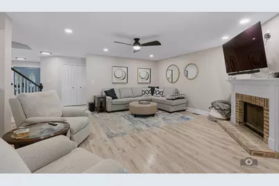 1000 Butterfield Circle E, Shorewood, IL 60404 - Photo 10