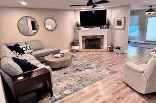 1000 Butterfield Cir E, Shorewood, IL 60404 - Photo 14