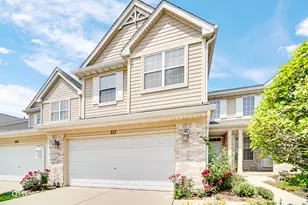 217 Wimbledon Pl, Bloomingdale, IL 60108 - Photo 2