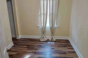 727 Elmer St, Joliet, IL 60433 - Photo 6