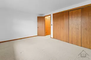 5440 W Windsor Ave, Chicago, IL 60630 - Photo 12