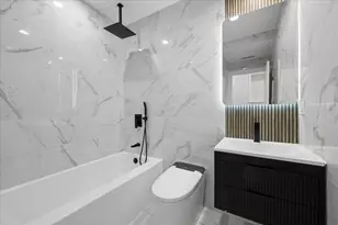 2002 W Huron St, Chicago, IL 60612 - Photo 20