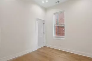 2002 W Huron St, Chicago, IL 60612 - Photo 22