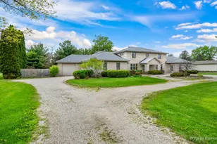 3N946 Babson Ln, Saint Charles, IL 60175 - Photo 8