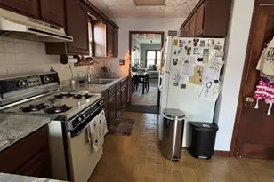 1018 Massena Ave, Waukegan, IL 60085 - Photo 6