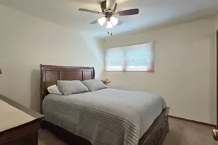 11607 S Nagle Ave, Worth, IL 60482 - Photo 14