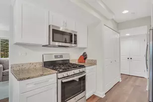 751 Dover Pl, Wheeling, IL 60090 - Photo 12