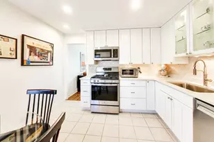 7645 Kilbourn Ave, Skokie, IL 60076 - Photo 6