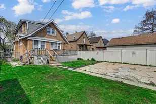 10829 S Maplewood Ave, Chicago, IL 60655 - Photo 22
