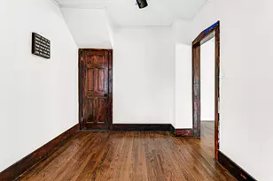 10829 S Maplewood Ave, Chicago, IL 60655 - Photo 8