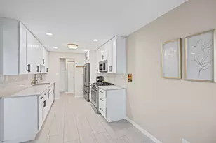 1205 E Hintz Rd, Arlington Heights, IL 60004 - Photo 10