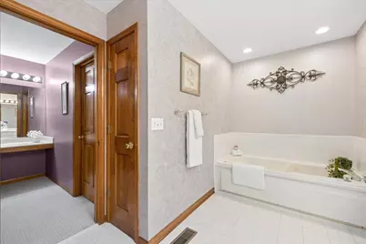 1616 Rolling Hills Drive, Crystal Lake, IL 60014 - Photo 28