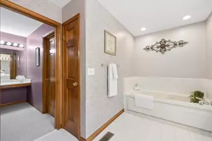 1616 Rolling Hills Dr, Crystal Lake, IL 60014 - Photo 28