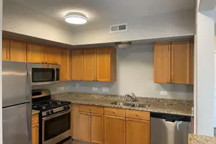 655 Perrie Dr, Elk Grove Village, IL 60007 - Photo 4