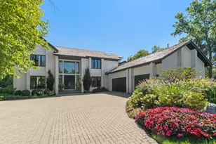 2291 Hybernia Dr, Highland Park, IL 60035 - Photo 1