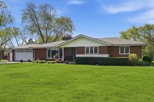 13 Wild Cherry Ln, Palos Park, IL 60464 - Photo 2