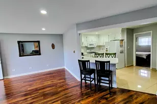 1113 Holiday Ln, Des Plaines, IL 60016 - Photo 6