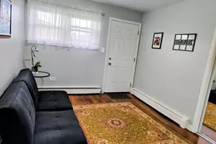 1113 Holiday Ln, Des Plaines, IL 60016 - Photo 8