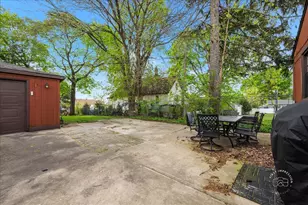335 Silver St, Elgin, IL 60123 - Photo 14