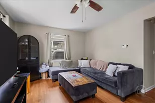 335 Silver St, Elgin, IL 60123 - Photo 2