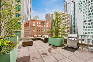 57 E Delaware Pl, Chicago, IL 60611 - Photo 26