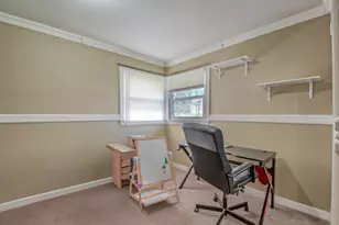 4113 W Crystal Lake Rd, McHenry, IL 60050 - Photo 10