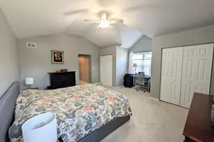 905 Thornwood Ct, Saint Charles, IL 60174 - Photo 16