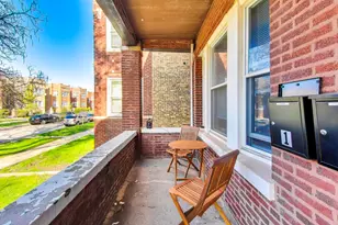 5147 W Cullom Ave, Chicago, IL 60641 - Photo 2