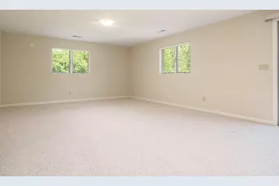[Address not provided], Rockford, IL 61107 - Photo 34