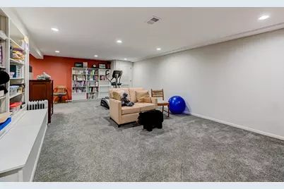629 W Elm Street, Wheaton, IL 60189 - Photo 26
