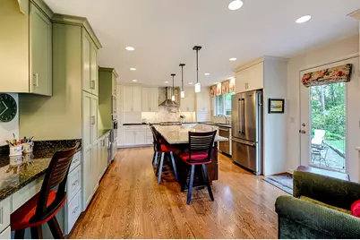 629 W Elm Street, Wheaton, IL 60189 - Photo 10