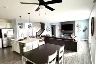 6637 Galway Dr, McHenry, IL 60050 - Photo 6