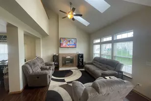 20414 Glen Vista Ln, Crest Hill, IL 60403 - Photo 12
