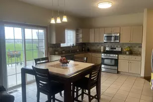 20414 Glen Vista Ln, Crest Hill, IL 60403 - Photo 4
