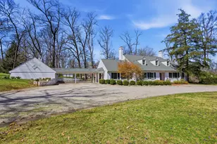 471 Sulphur Ln, Paris, IL 61944 - Photo 2